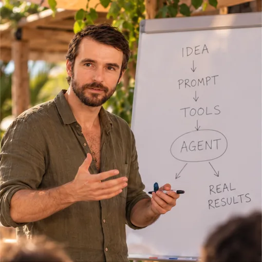 Mariusz am Flipchart mit den Stichworten Idea, Prompt, Tools, Agent, Real Results